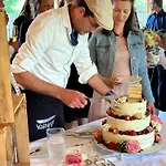 Landkulturhof Gluecksbringer アパート *